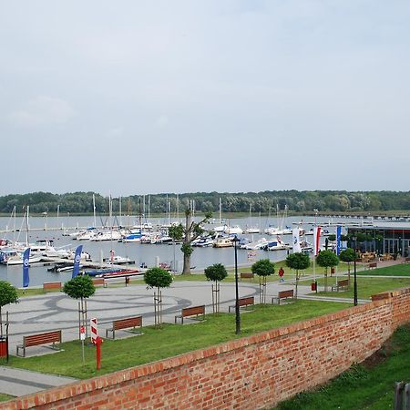 Mieszko II Hotel Kamien Pomorski Ngoại thất bức ảnh